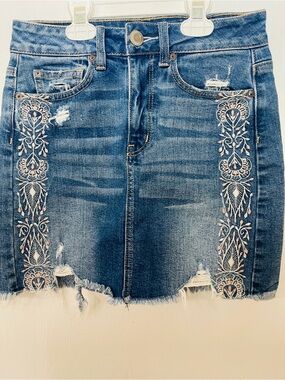American Eagle Outfitters Blue Denim Mini Skirt with embroidered pink designs
